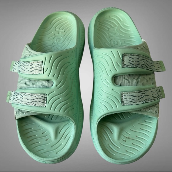 HOKA Ora Luxe Recovery Sandals in Mint Green Men’s 10 / Women’s 12 EUC - Picture 4 of 6